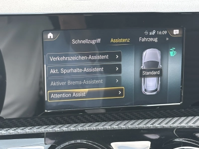 Mercedes-Benz A 200 7G-DCT Style RÜCKFAHRK. / WENIG KM