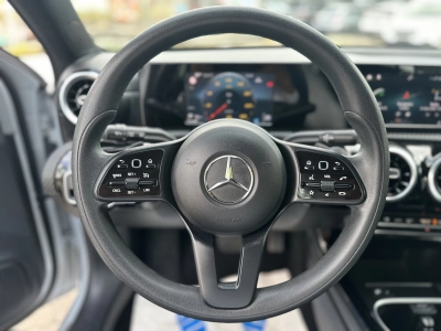 Mercedes-Benz A 200 7G-DCT Style RÜCKFAHRK. / WENIG KM