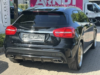Mercedes-Benz GLA 220 d 4Matic 7G-DCT AMG Line /Bi-Xenon/NAVI