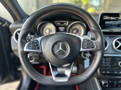 Mercedes-Benz GLA 220 d 4Matic 7G-DCT AMG Line /Bi-Xenon/NAVI