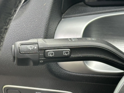 Mercedes-Benz GLB 180 d 8G-DCT Progressive / PANO / AHK
