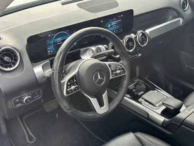 Mercedes-Benz GLB 180 d 8G-DCT Progressive / PANO / AHK

