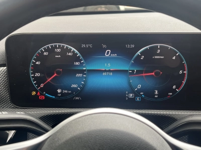 Mercedes-Benz A 220 d 4Matic 8G-DCT Progressive / Widescreen