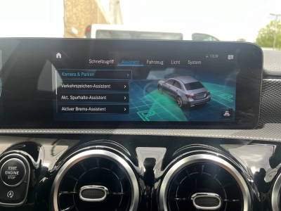 Mercedes-Benz A 220 d 4Matic 8G-DCT Progressive / Widescreen