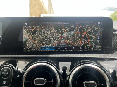 Mercedes-Benz A 220 d 4Matic 8G-DCT Progressive / Widescreen