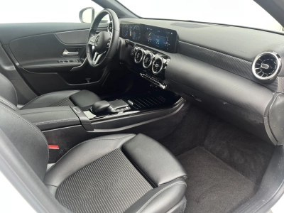 Mercedes-Benz A 220 d 4Matic 8G-DCT Progressive / Widescreen