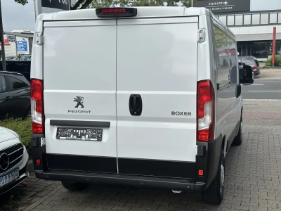 Peugeot Boxer 330 L2H1 Premium BlueHDi 140 Stop&Start