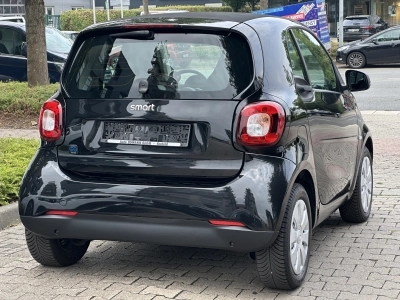 Smart ForTwo fortwo coupe EQ / TÜV NEU
