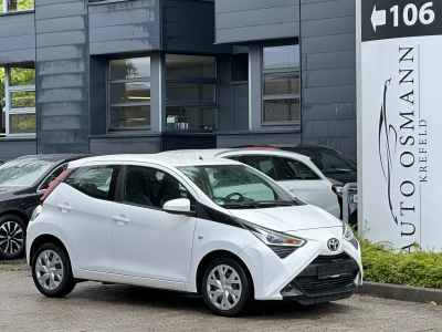 Toyota AYGO x-play / Rückfahrkamera
