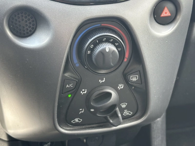 Toyota AYGO x-play / Rückfahrkamera
