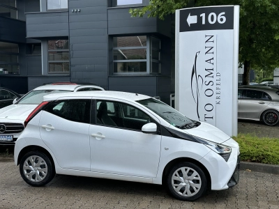 Toyota AYGO x-play / Rückfahrkamera
