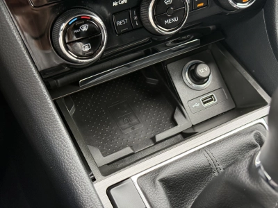 Skoda Superb Combi 2.0 TDI Style | Crystal Lighting