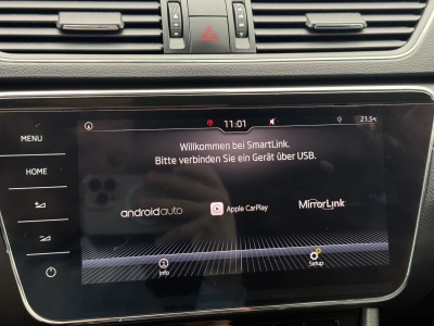 Skoda Superb Combi 2.0 TDI Style | Crystal Lighting