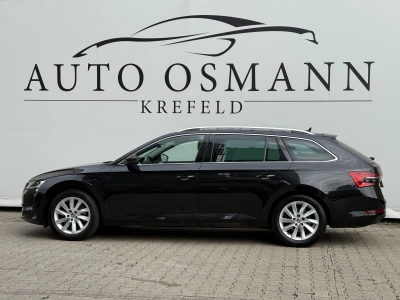 Skoda Superb Combi 2.0 TDI Style | Crystal Lighting