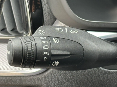 Volvo XC60 R Design D4 Geartronic 2WD | ACC | LED