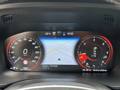 Volvo XC60 R Design D4 Geartronic 2WD | ACC | LED