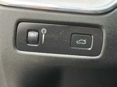 Volvo XC60 R Design D4 Geartronic 2WD | ACC | LED