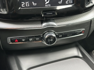 Volvo XC60 R Design D4 Geartronic 2WD | ACC | LED