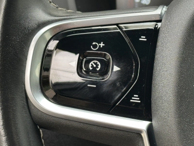 Volvo XC60 R Design D4 Geartronic 2WD | ACC | LED