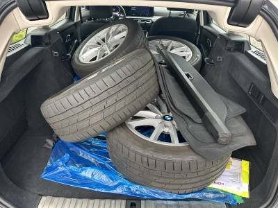 BMW 318 d Touring Aut. / Widescreen / LED 
