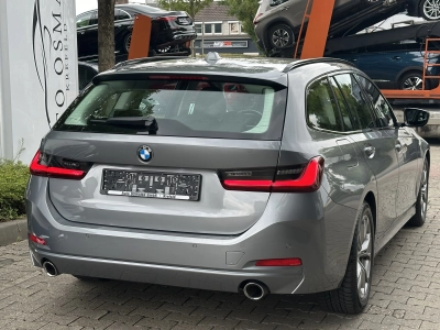BMW 318 d Touring Aut. / Widescreen / LED 
