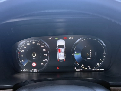Volvo V90 T6 Recharge AWD Geartronic Inscr/UPE:90.415€