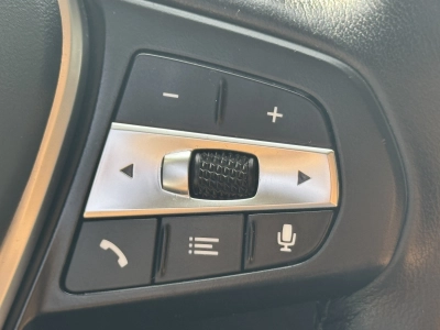 BMW 320 d Touring xDrive Aut. / Curved Display 