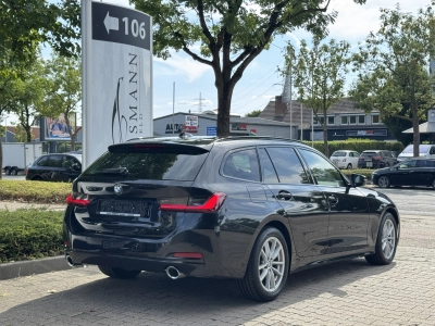 BMW 320 d Touring xDrive Aut. / Curved Display 