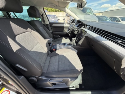 VW Passat Variant 2.0 TDI SCR DSG Business / ACC