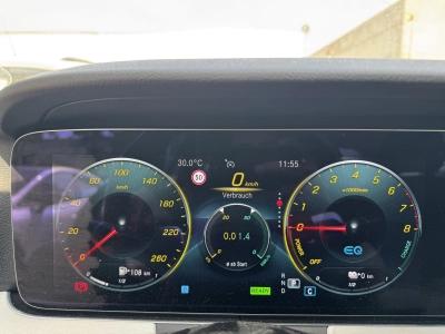 Mercedes-Benz E 300 e 9G-TRONIC / Widescreen Cockpit / TOTW.
