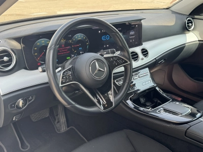 Mercedes-Benz E 300 e 9G-TRONIC / Widescreen Cockpit / TOTW.