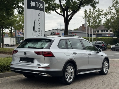 VW Golf Variant 2.0 TDI 4Motion SCR DSG Alltrack