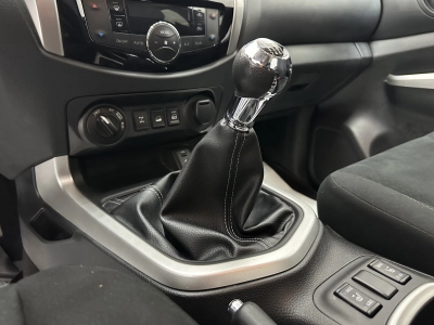 Nissan Navara N-Connecta King Cab 4x4 "NAVI-SITZH-CAM"