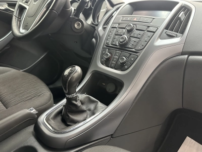 Opel Astra Selection "NAVI-MULTI-PDC-KLIMA-TEMPO"