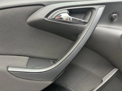Opel Astra Selection "NAVI-MULTI-PDC-KLIMA-TEMPO"