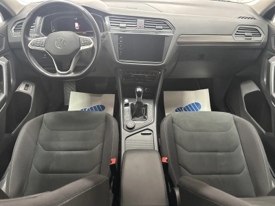 VW Tiguan Allspace Elegance 4Motion"7 SITZER-NAVI"