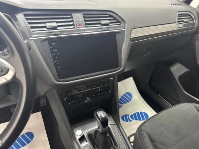 VW Tiguan Allspace Elegance 4Motion"7 SITZER-NAVI"