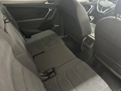 VW Tiguan Allspace Elegance 4Motion"7 SITZER-NAVI"