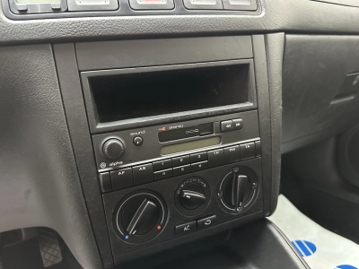 VW Golf Champ "KLIMA-TÜV NEU-RADIO"