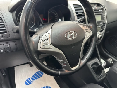 Hyundai ix20 "PANO-MULTI-KLIMA-ALU-8 FACH"