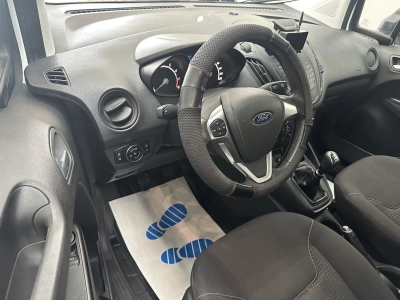 Ford Transit Courier Trend "WENIG KM-MULTI-KLIMA-CAM"