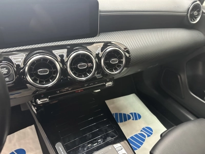 Mercedes-Benz A 180 d "LEDER-AUTO-NAVI-DIGI COCKPIT-CAM"