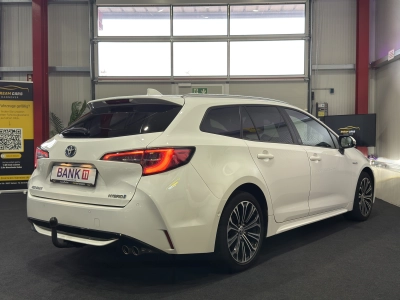 Toyota Corolla Hybrid Team D