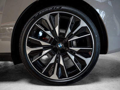 BMW iX 45 xDrive M Sport  *B&W*23*Sky Lounge*AHK*