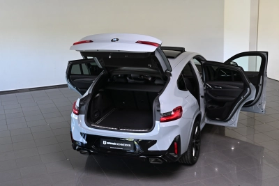 BMW X4 xDrive 30 d M Sport Panorama Laser Shadow 20"