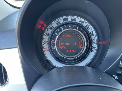 Fiat 500 Lounge*Wenig km*guter Zustand*8-fach bereift