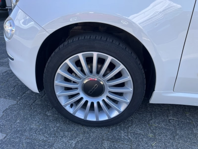 Fiat 500 Lounge*Wenig km*guter Zustand*8-fach bereift