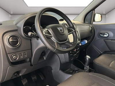 Dacia Lodgy 1.6 SCe Comfort 7-Sitz AHK|PDC|NAVI|SHZ