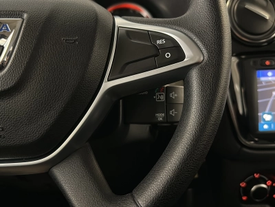 Dacia Lodgy 1.6 SCe Comfort 7-Sitz AHK|PDC|NAVI|SHZ