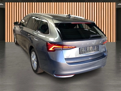 Skoda Octavia Combi 2.0 TDI DSG Selection Facelift*Nav